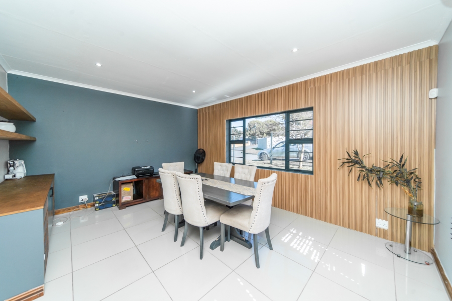4 Bedroom Property for Sale in Beacon Bay Eastern Cape